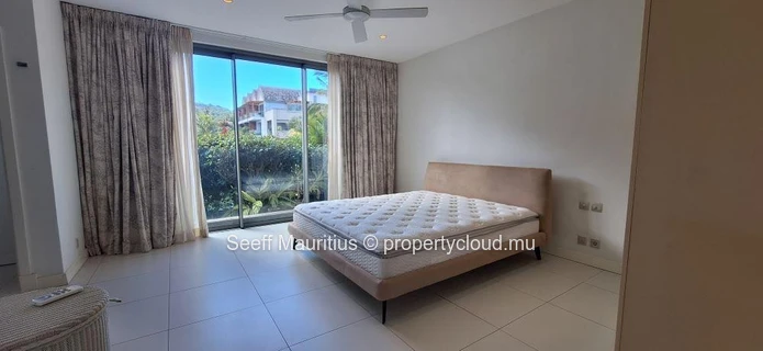 Villa with Rooftop Pool & Private Dock