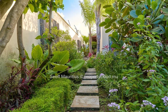 Privacy and Luxury Awaits in This Stunning Mont Mascal Villa