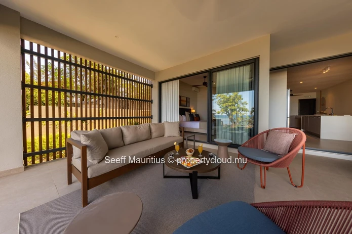 Beautiful Beachfront Groundfloor Apartment for Rent