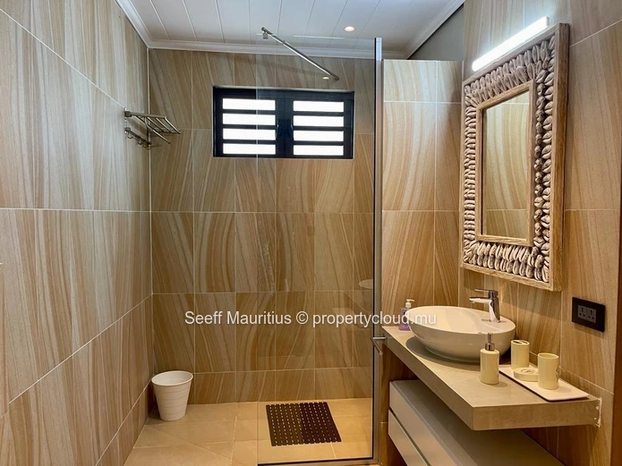 Modern Sanctuary: Luxury Living in an Exclusive Enclave