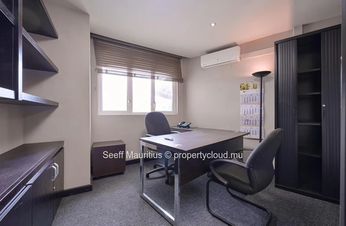 Ready-to-Move-In Office Space with Parking in Grand Baie