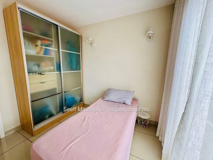 Beachside Bliss: 3-Bedroom Apartment for Rent