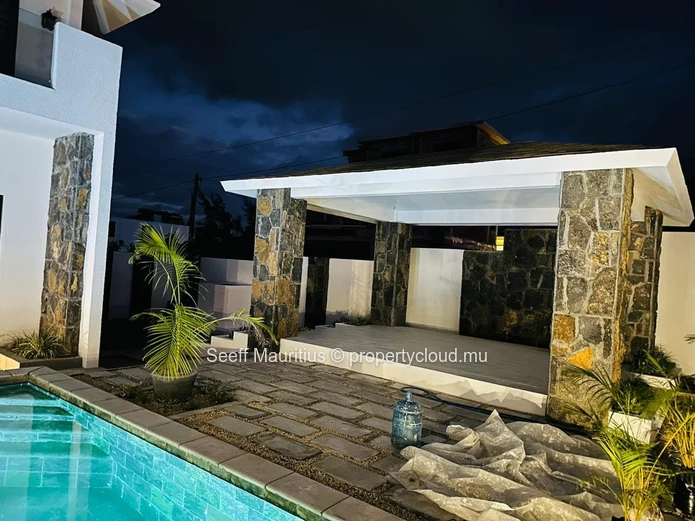 Architectural Tropical Luxury Haven near the sea