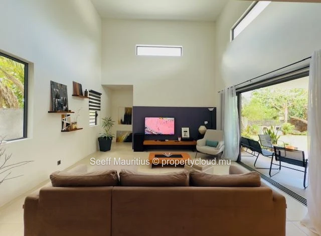 Elegant 2-Storey Home – Morcellement Swan, Pereybere