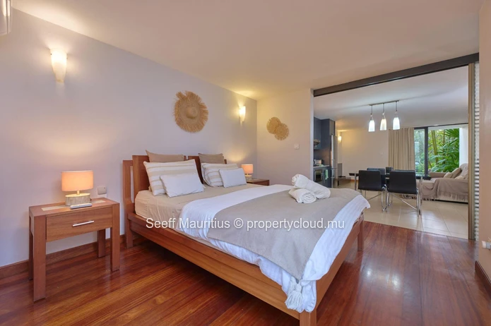 Coastal Elegance Near Mont Choisy