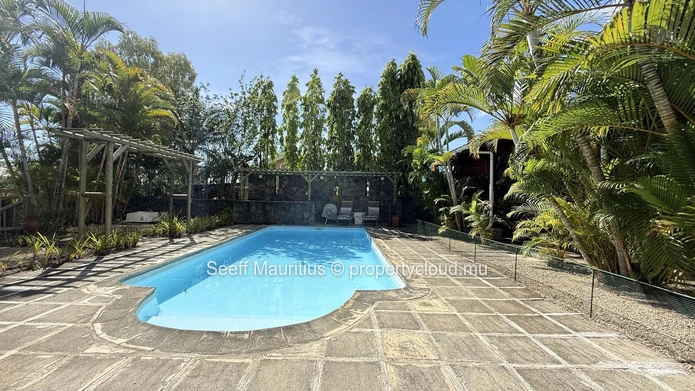 Coastal Elegance at Domaine du Levant Roches Noires