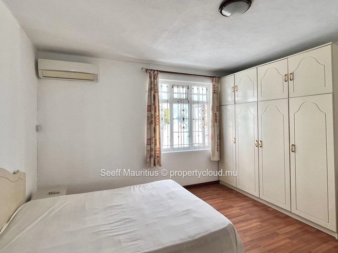 Spacious 4-Bedroom Family Home in Prime Location in Phoenix