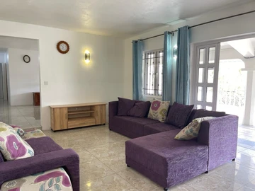 5 Bedroom House