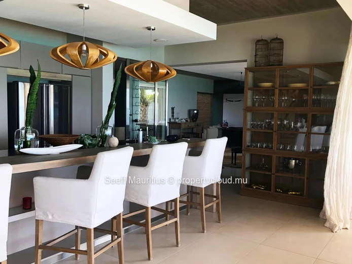 Exceptional Beachfront Villa