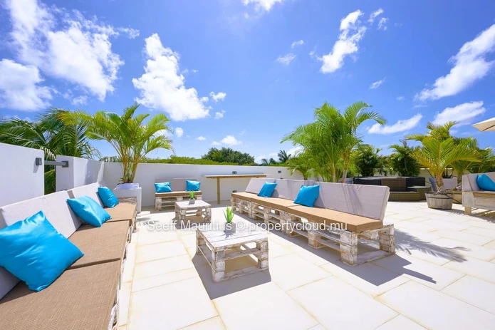 Contemporary Elegance villa on the Golf Course