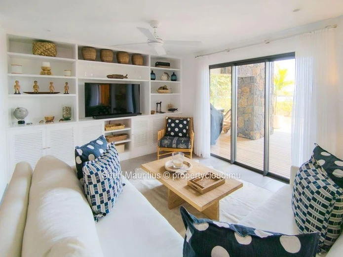 Elegant Escape: 4-Bedroom Combo Apartment