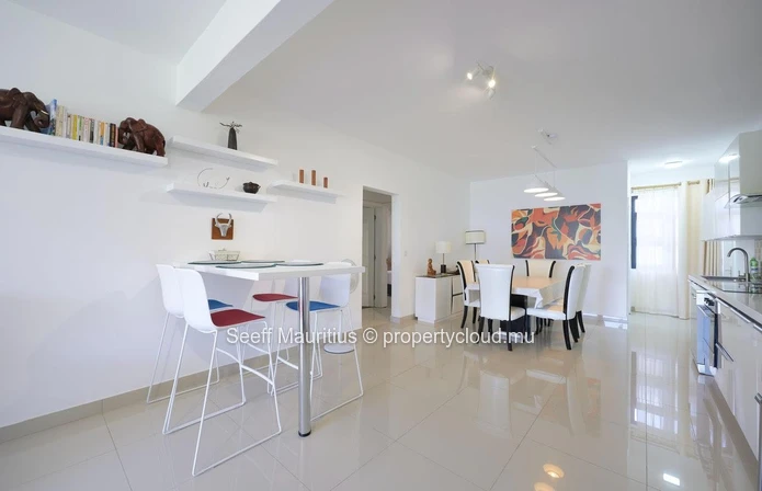 Modern Living at Résidence Azure, Péreybère