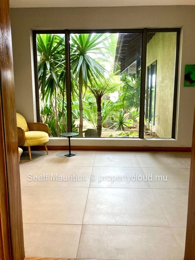 Serene Tropical Luxury Living