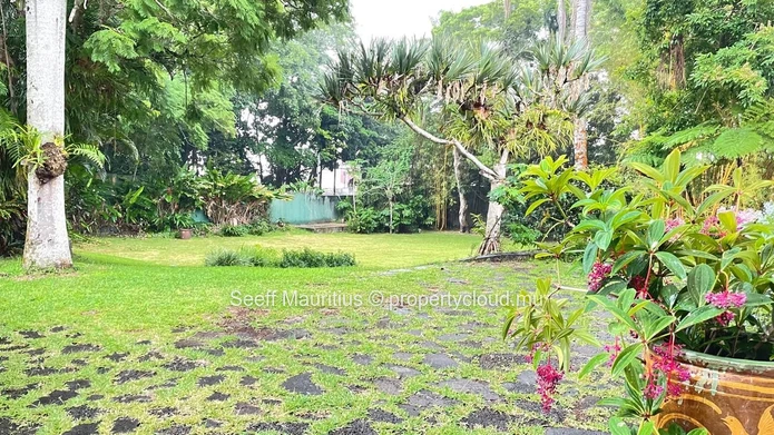 Maison spacieuse et bien conçue à vendre