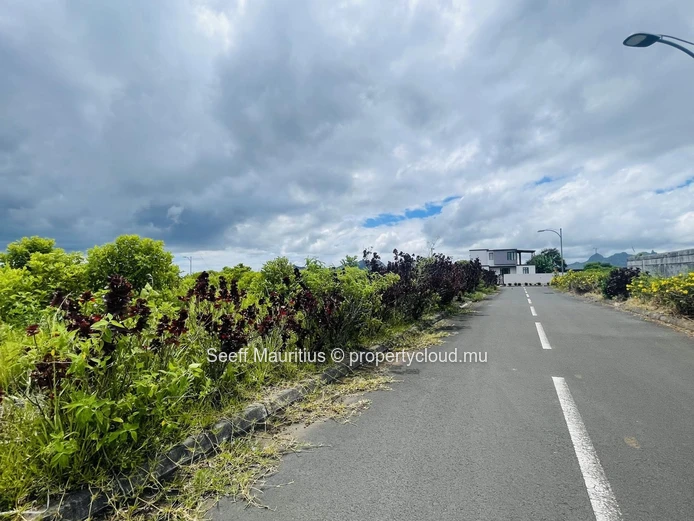 Bois D'Ebene Aurea - Ready to build plot 