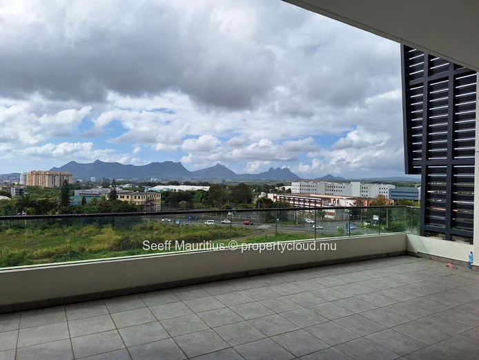 Penthouse spacieux avec vue sur le parc 