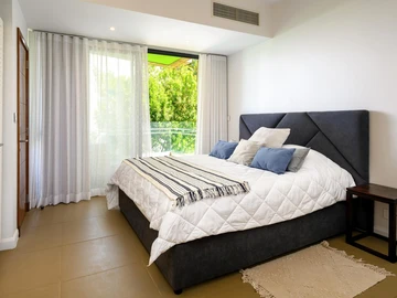 4 Bedroom Townhouse, Duplex