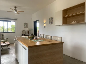 5 Bedroom Apartment