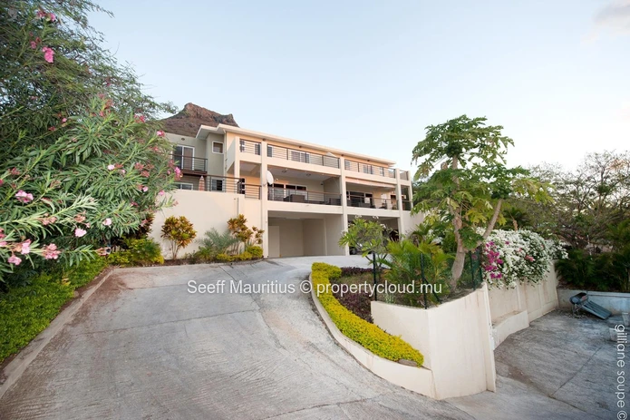 4 Bedroom Duplex with Stunning Views