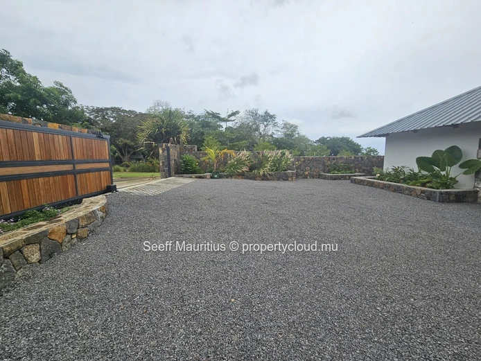 Elegant Family Villa with Private Pool, Ensuites & Ample Storage