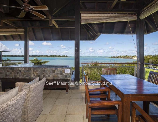 Seaside Serenity: The Adamante Apartment with Breathtaking Ocean Views