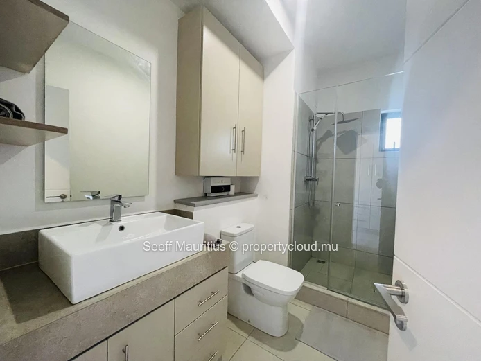 Contemporary Elegance: Fully Furnished 1-Bedroom Haven