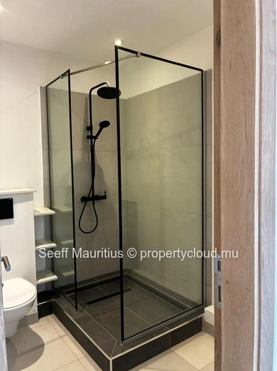 New flat – Top floor, a few steps from the beach.