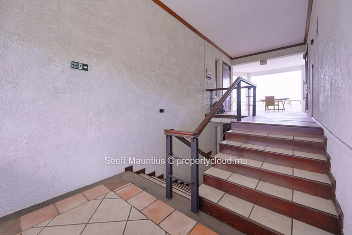Ready-to-Move-In Office Space with Parking in Grand Baie