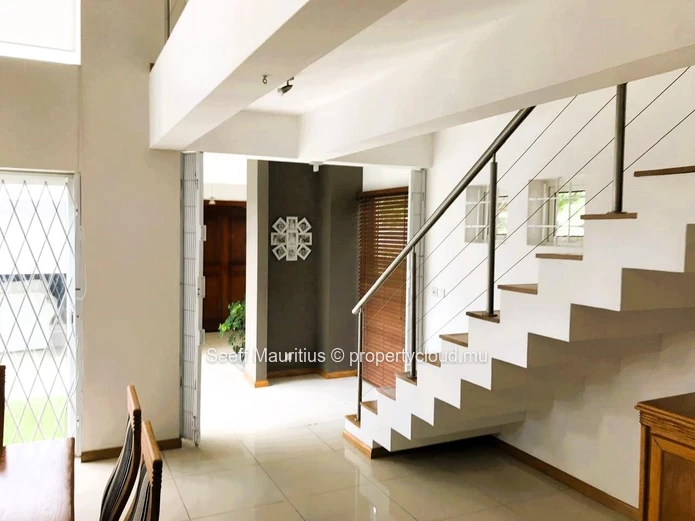 Charming 3-Bedroom Home in Résidence Trianon