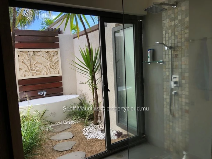 Luxury 3-Bedroom Single-Story Villa – Clos du Littoral 1