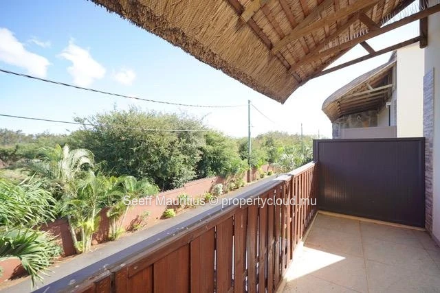 Fully Renovated Tropical Dream Duplex