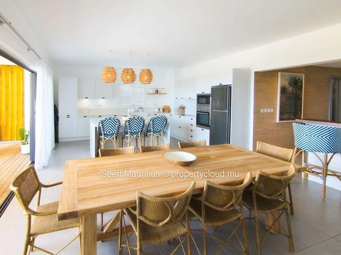Elegant Escape: 4-Bedroom Combo Apartment