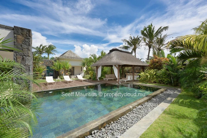 Luxurious Villa Retreat 
