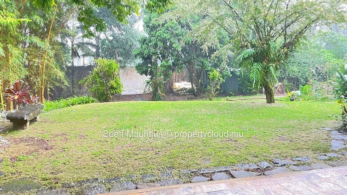 Maison spacieuse et bien conçue à vendre