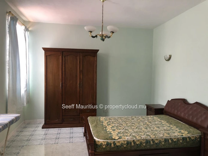 Spacious Family Villa Near Beach