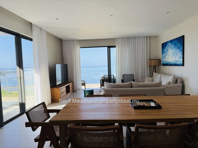 Appartement Somptueux de 3 Chambres avec Vue Mer Panoramique