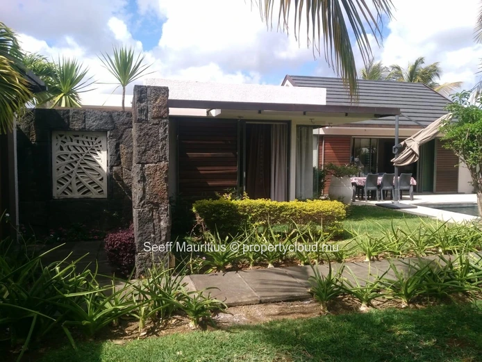 Luxury 3-Bedroom Single-Story Villa – Clos du Littoral 1