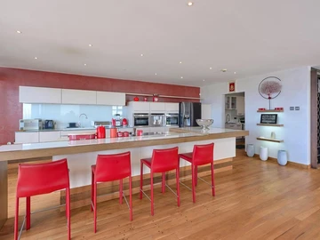 6 Bedroom Penthouse