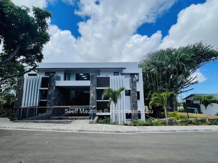 Belle Vue Living -  A perfect blend of comfort, convenience, and luxury!