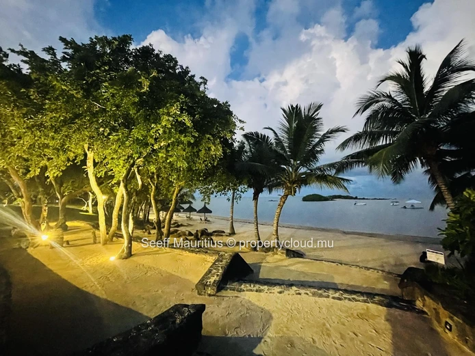  Exclusive Serviced Plot with Premium Benefits