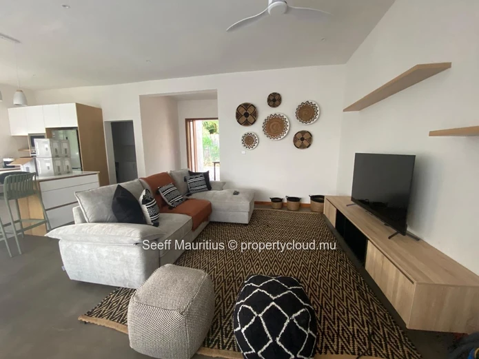  Contemporary 4-bedroom villa with pool and private garden