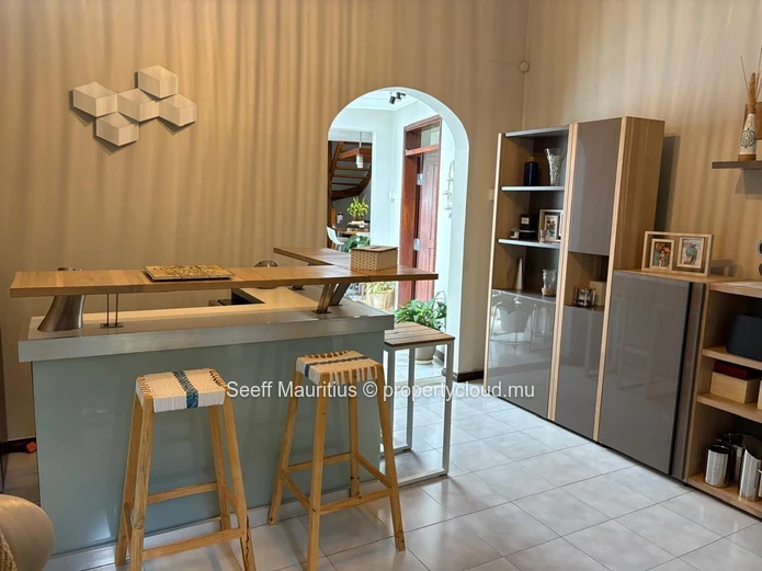 Charming Tamarin Villa: A Masterpiece of Modern Tropical Living