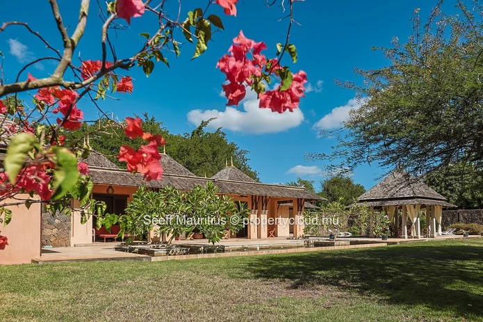 Ultimate Tropical Luxury Living