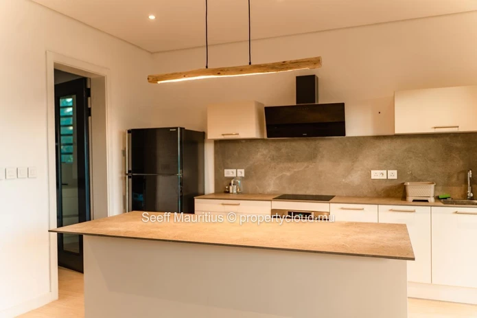 Superbe Villa en Bord de Mer – Vue Imprenable sur l'Océan et les Montagnes