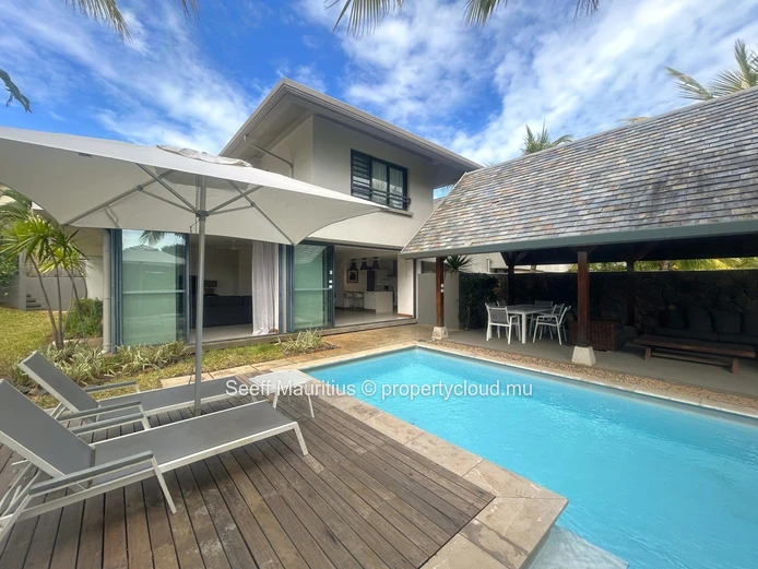 Escape to Your Tropical Oasis