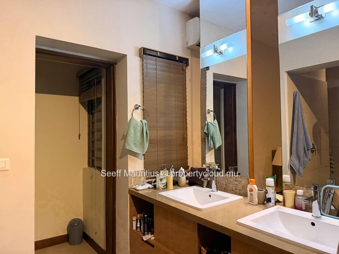 Luxury 3-Bedroom Living with Private Garden - Bon Espoir