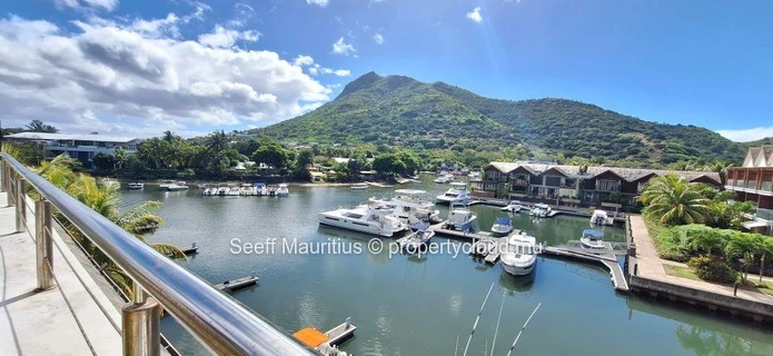 Villa with Rooftop Pool & Private Dock