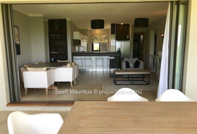 Luxury 5-Bedroom Penthouse for Sale – Foreign Acquisition Allowed