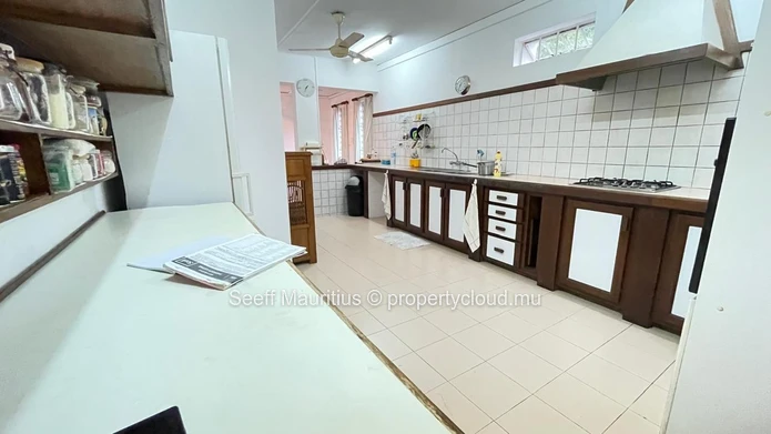 Maison spacieuse et bien conçue à vendre