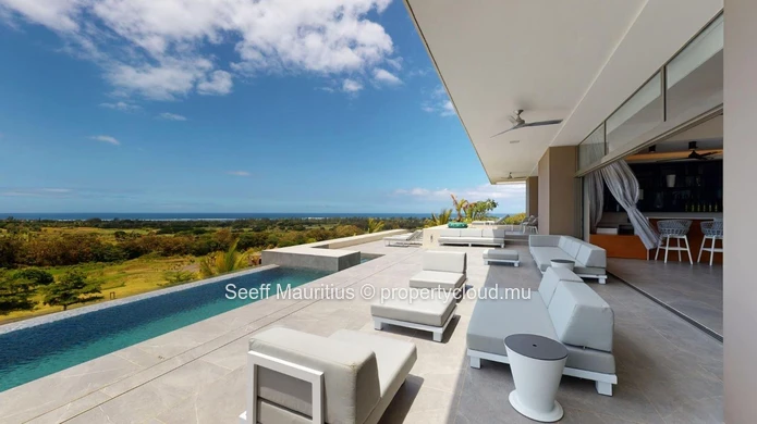 An Architectural Masterpiece Between Wild Nature and Turquoise Waters